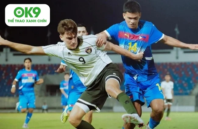 Cựu sao Greg Nwokolo chỉ trích HLV Indra Sjafri sau thất bại U22 Indonesia trước Philippines tại SEA Games 33.